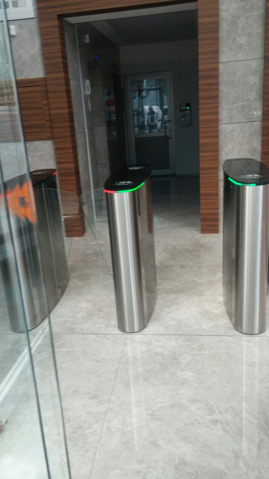 Plaza Hızlı Geçiş ve VIP Turnike Sistemleri Kurulumu